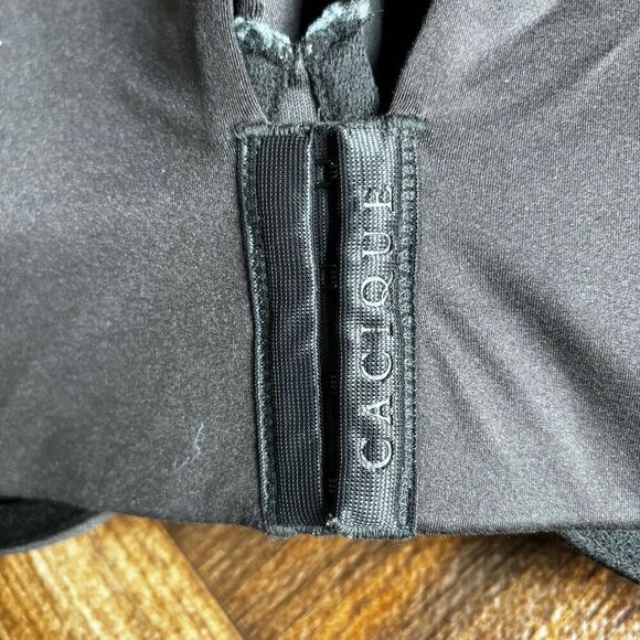 Cacique Invisible Backsmoother Lightly Lined Full Coverage Bra - Picture 8 of 10